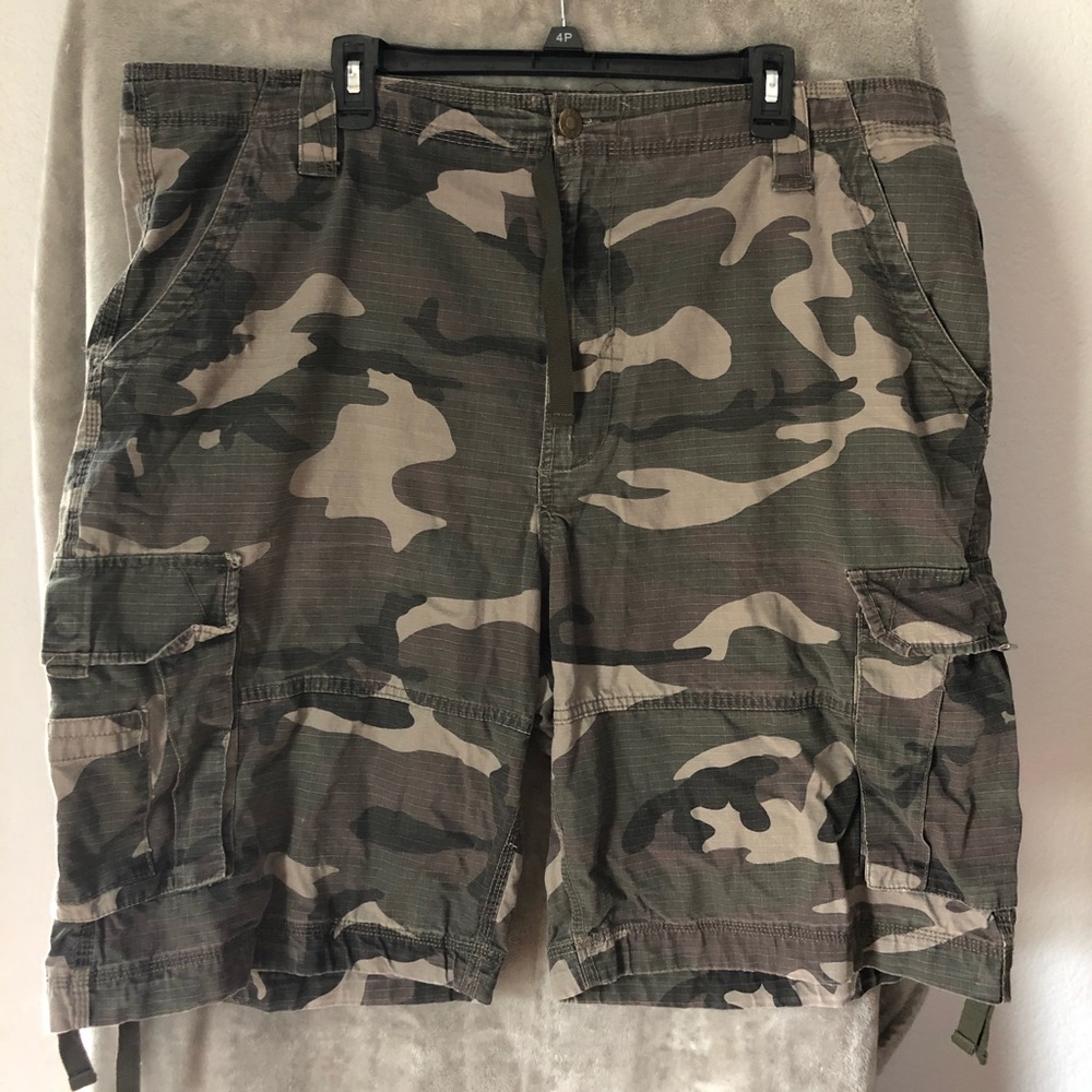 Men’s Camo Cargo Shorts